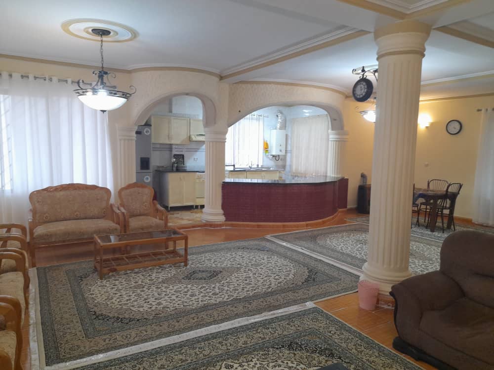 ویلا حسینی