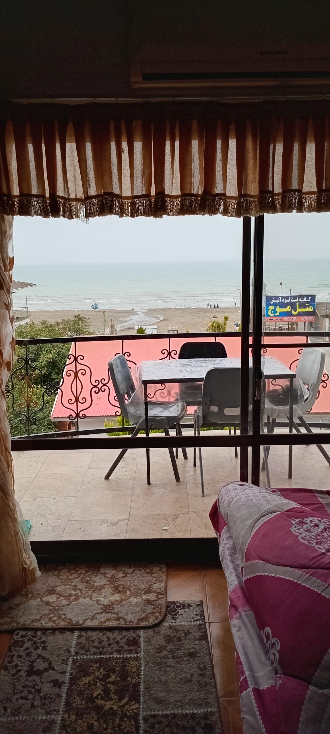 سوئیت ساحلی کاسپین واحد ۱۰