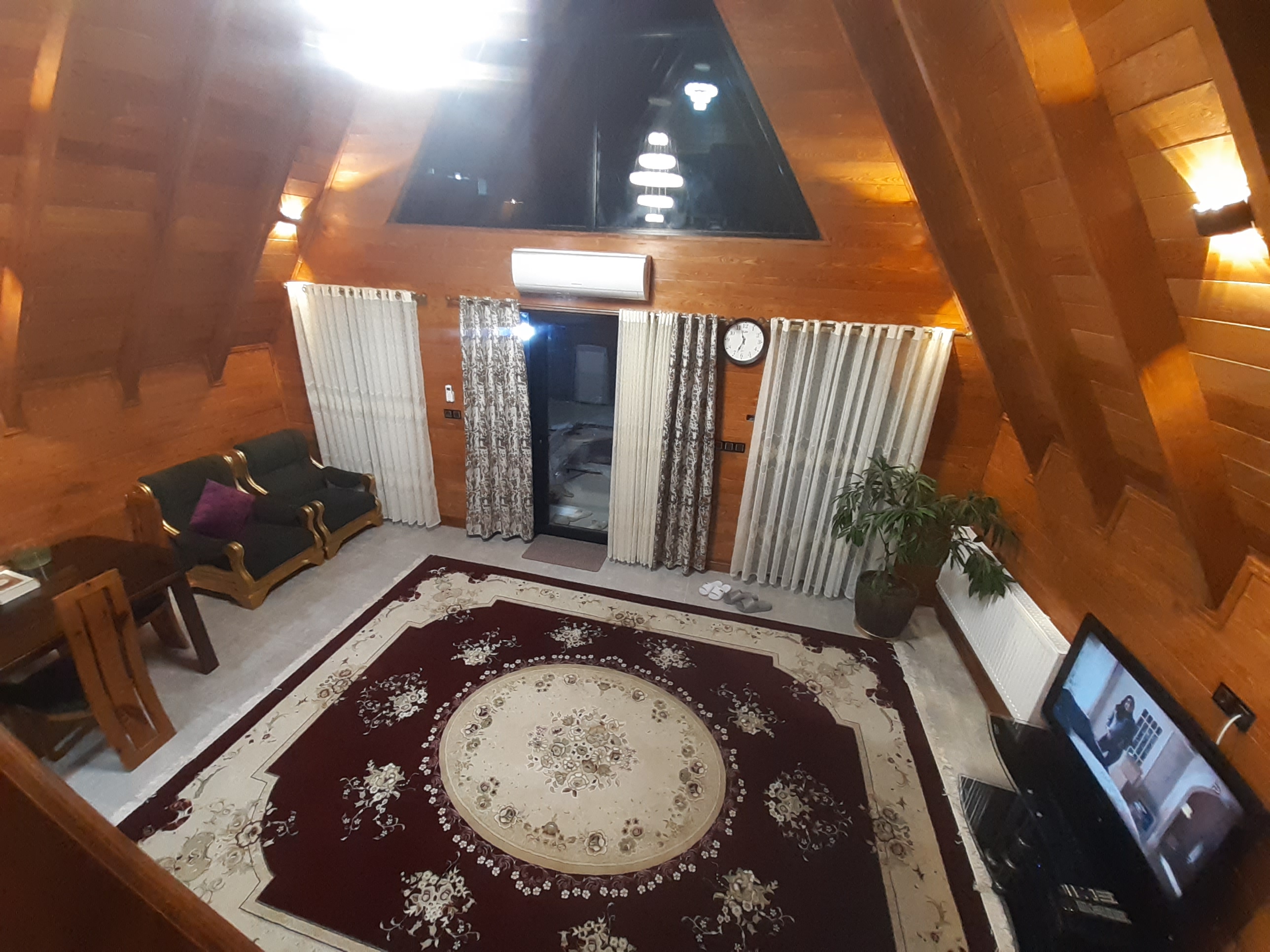 ویلا سویسی طاهری