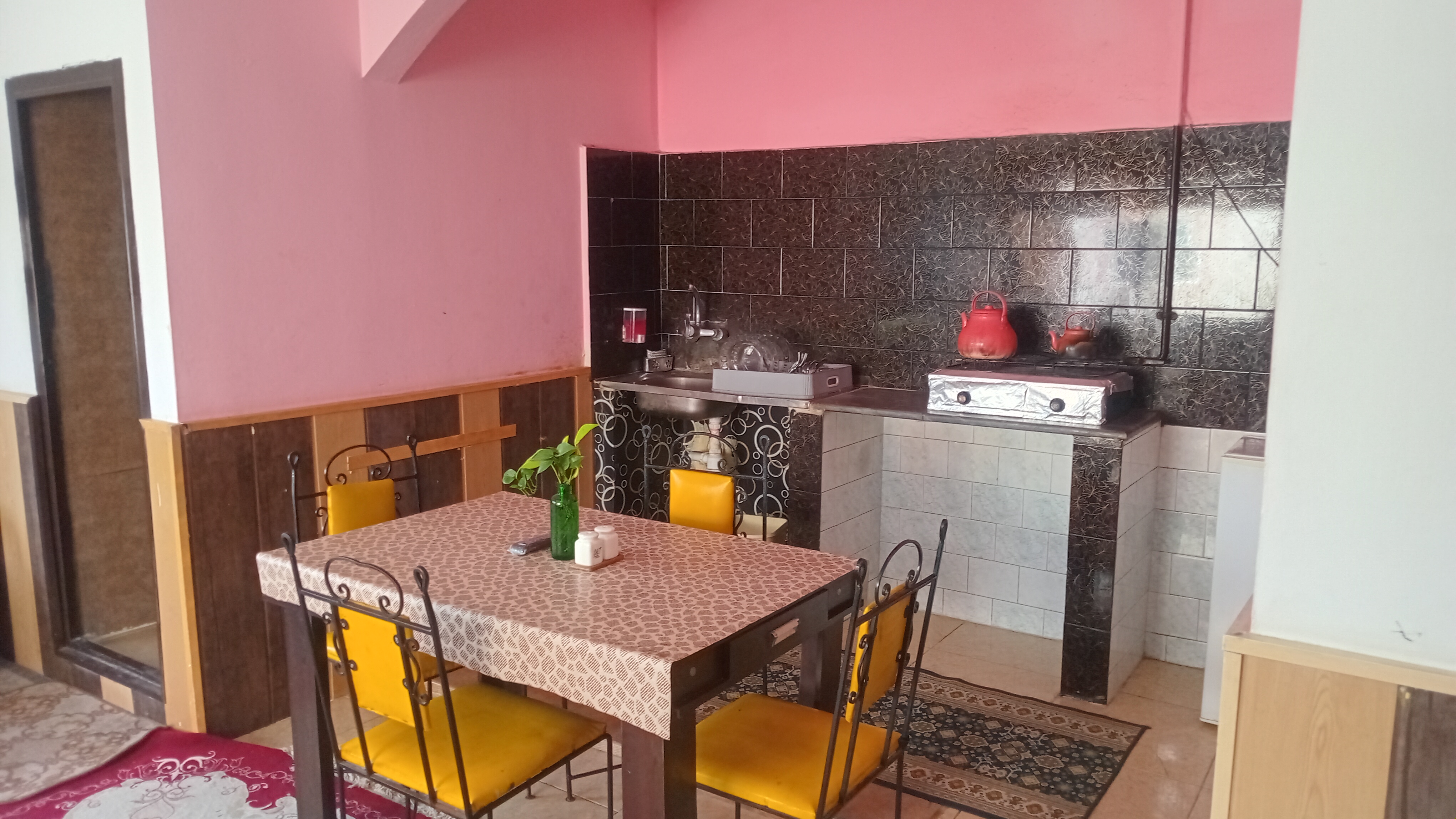 سوئیت ساحلی کاسپین واحد ۸