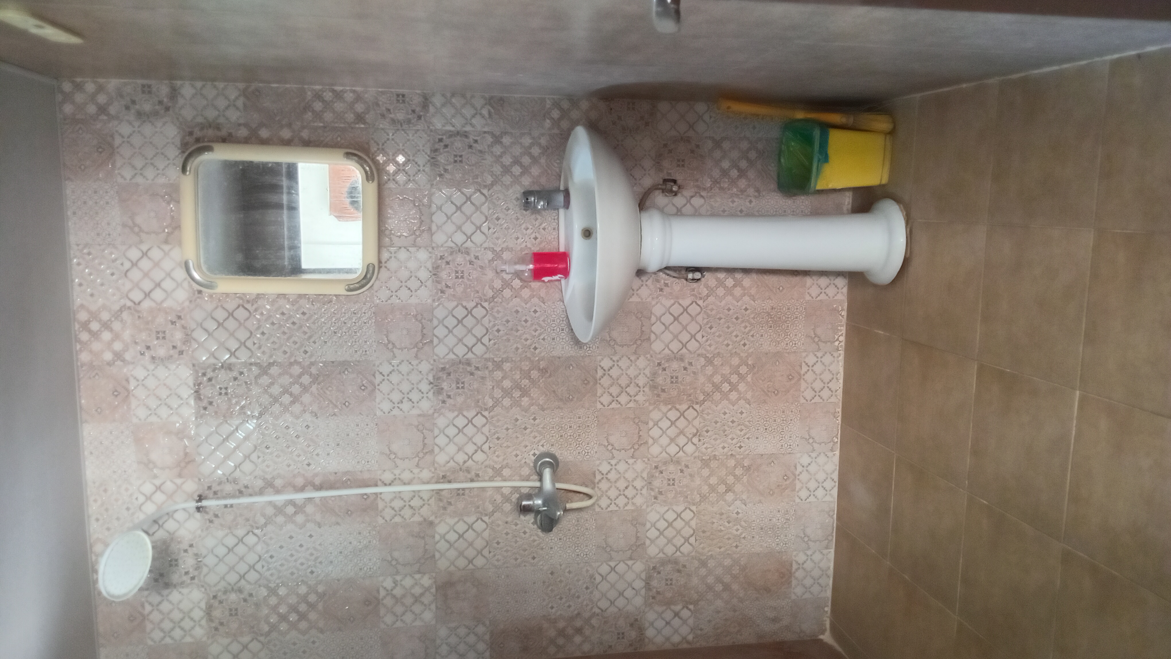 سوئیت ساحلی کاسپین واحد ۸