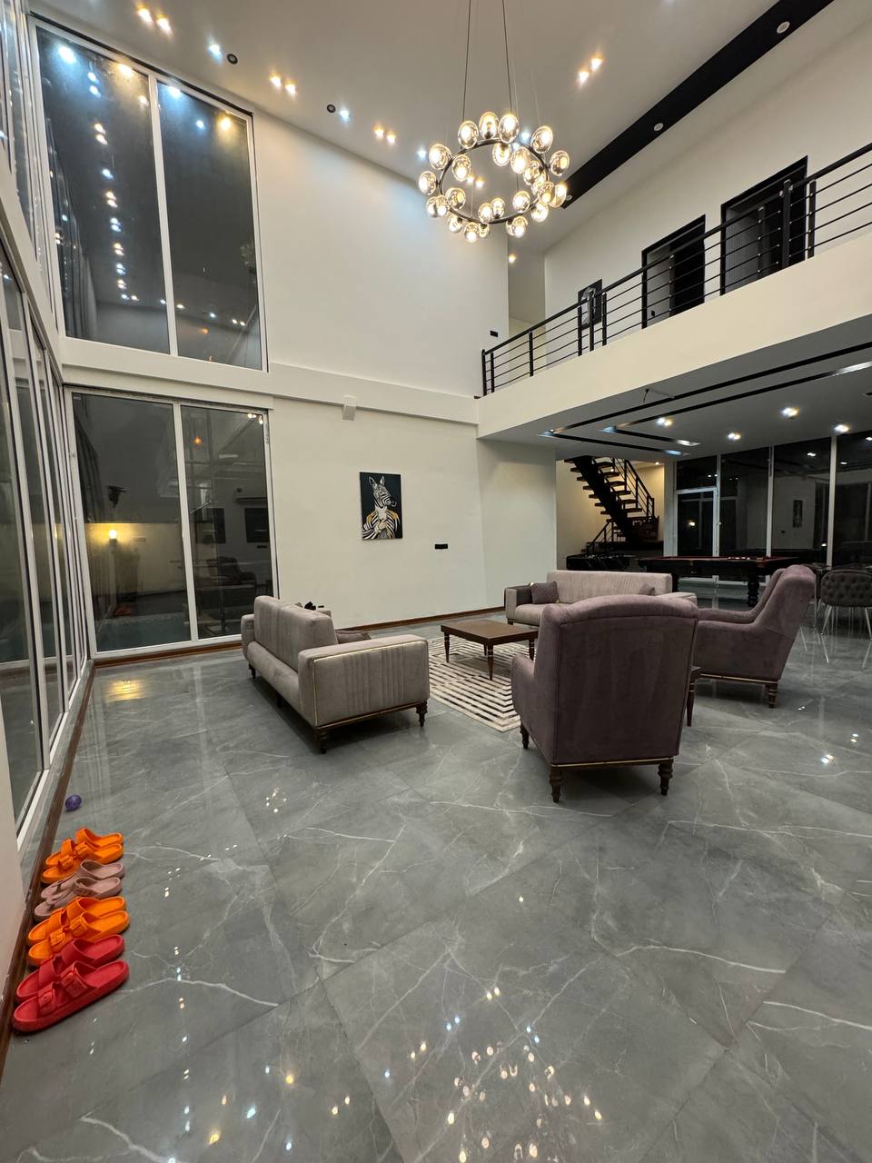 ویلا سه خواب عمارت هستی