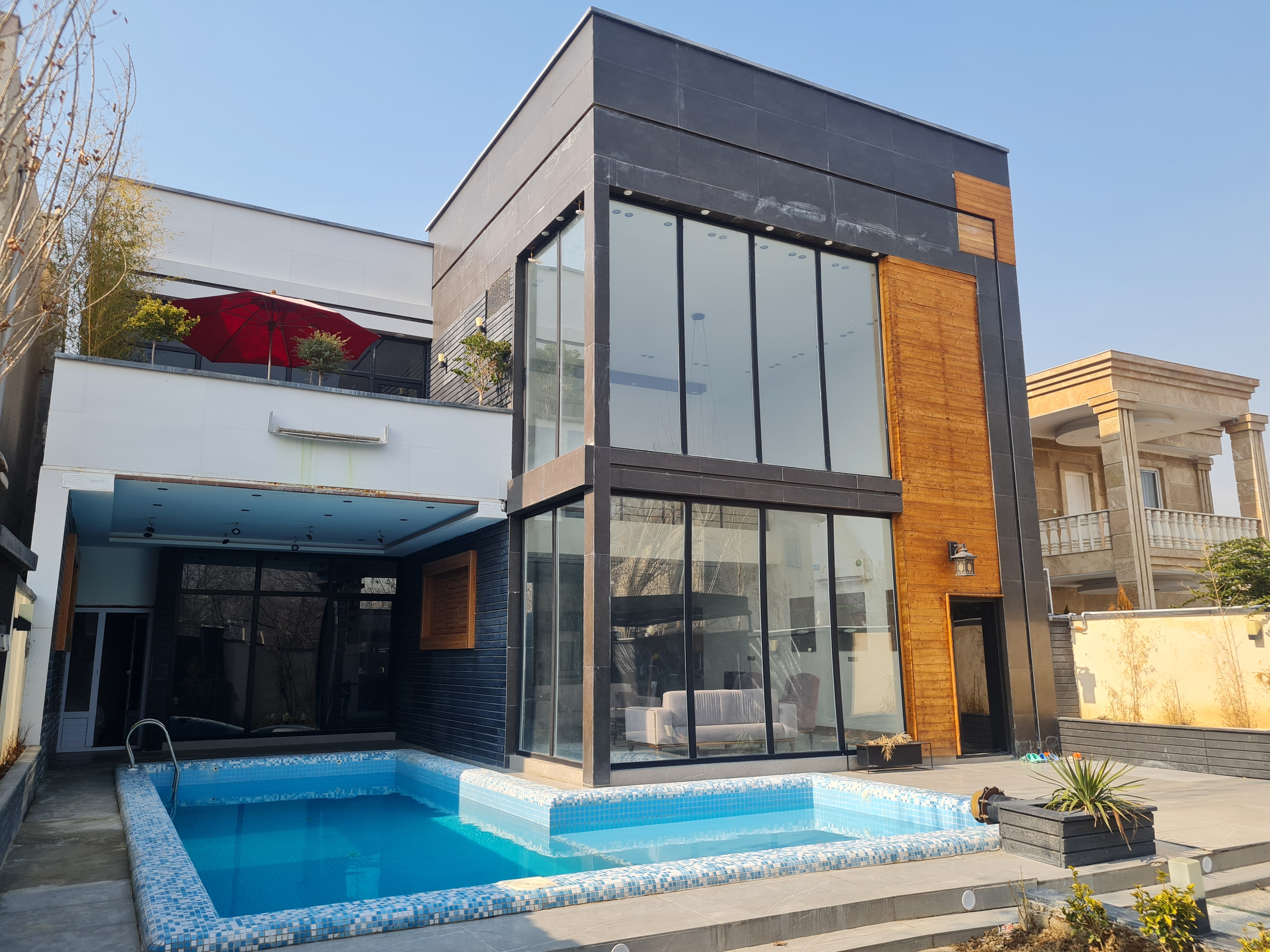 ویلا سه خواب عمارت هستی