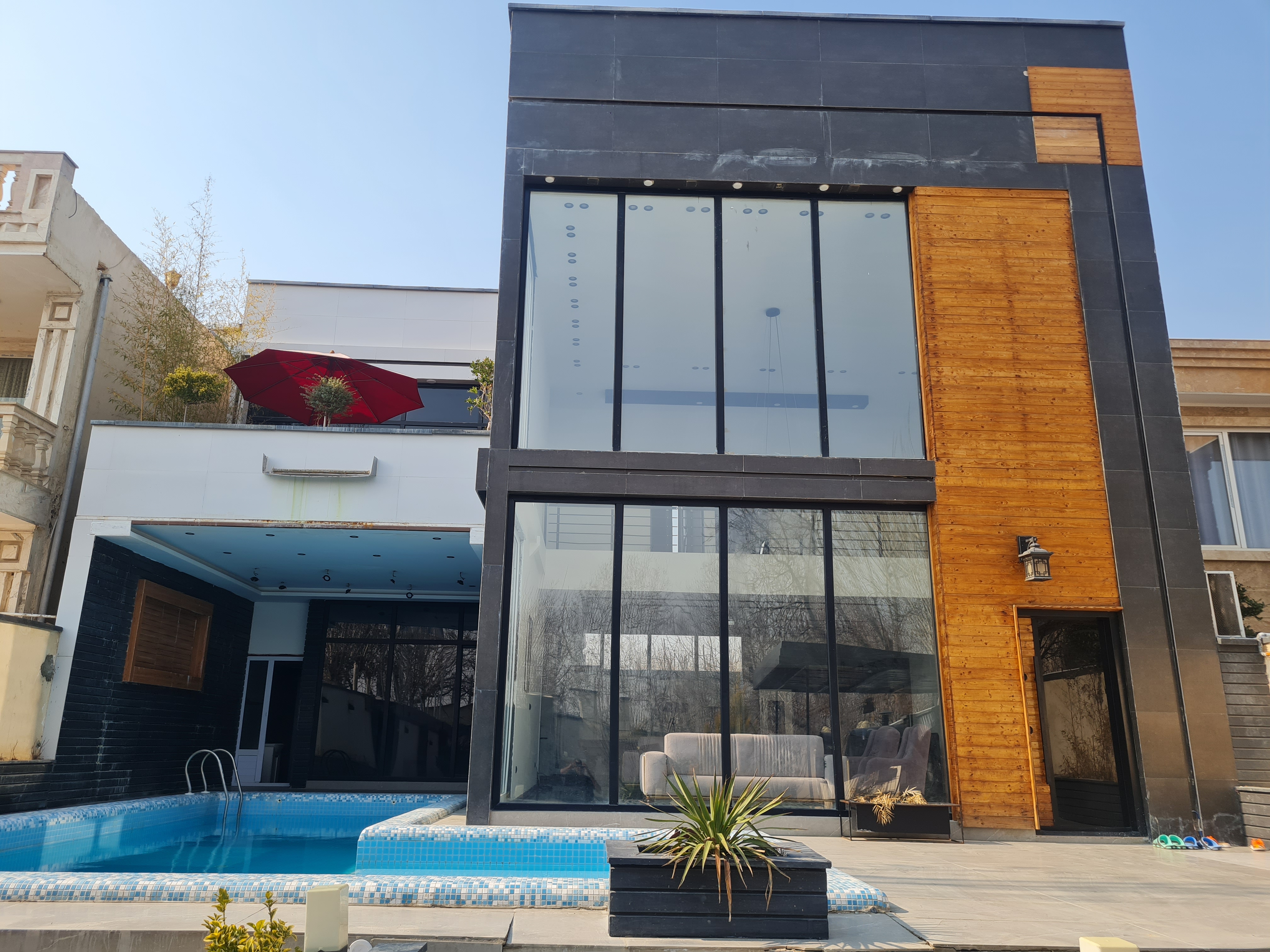 ویلا سه خواب عمارت هستی