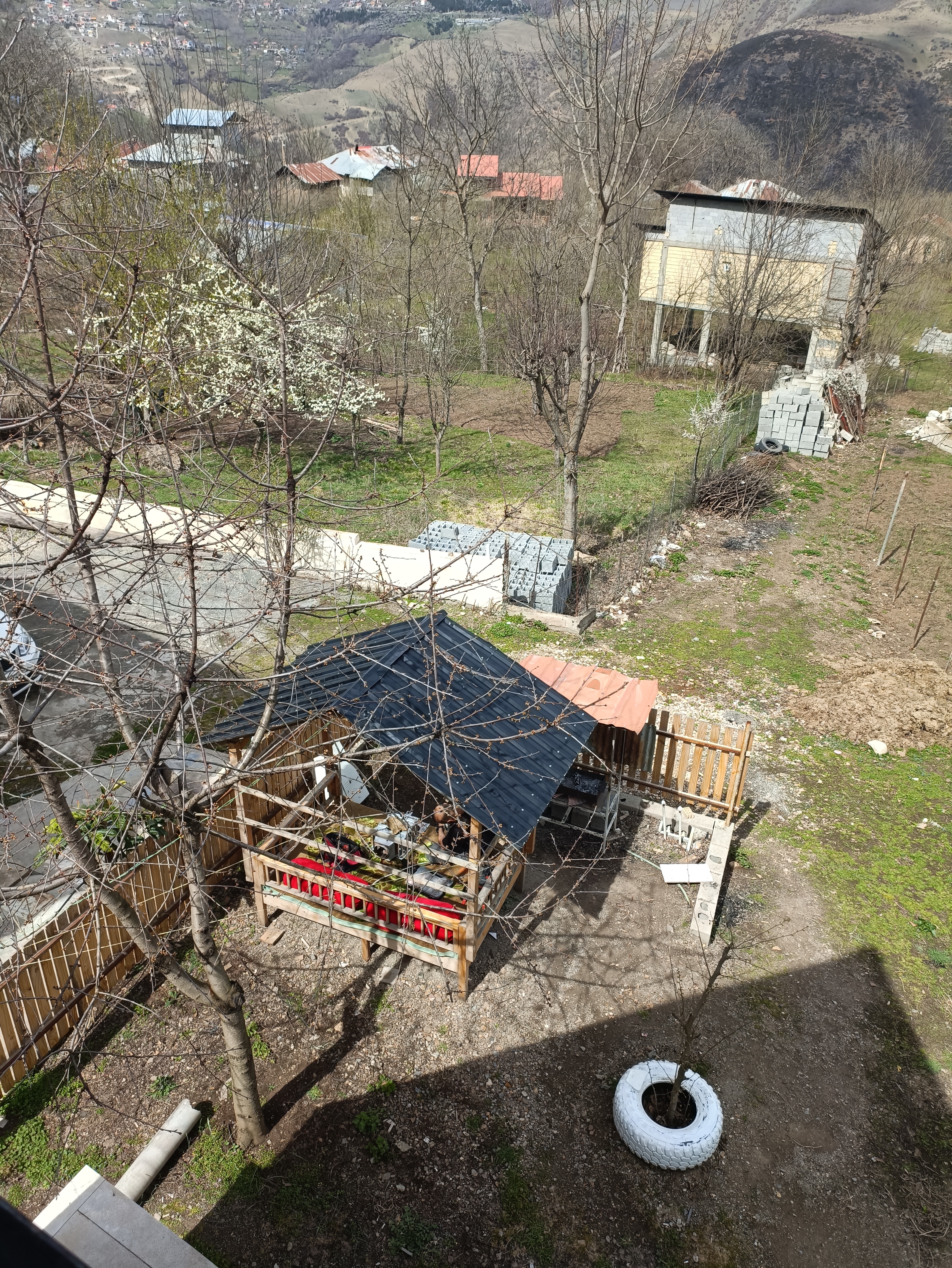 کلبه سوییسی یادگار سبز