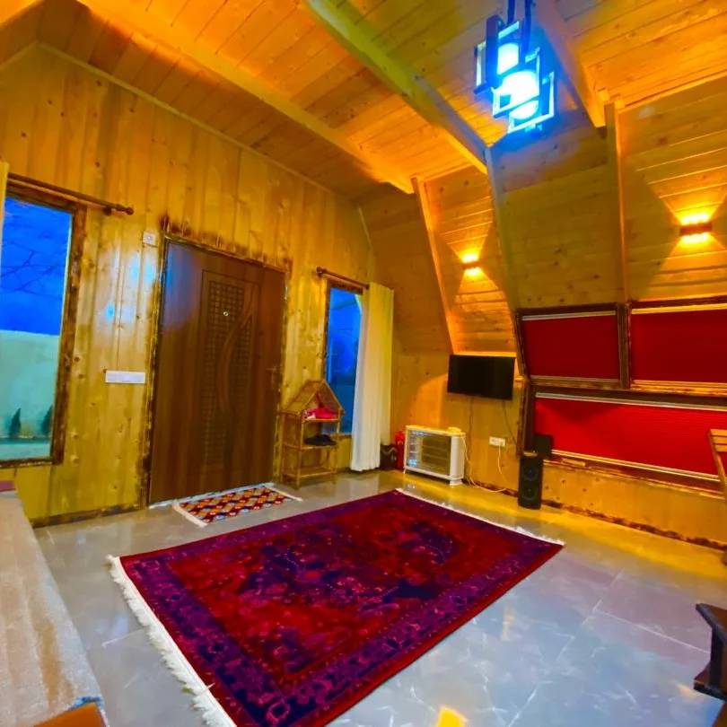 کلبه دشت سبز