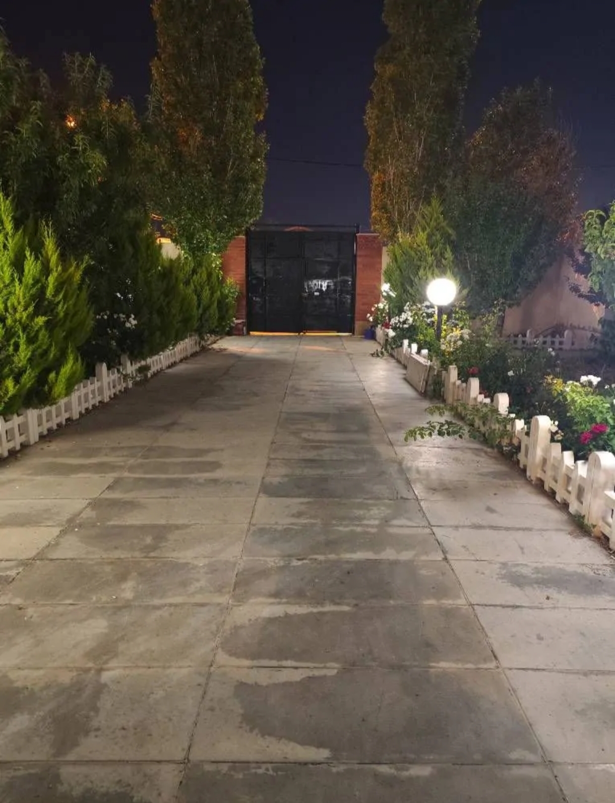 نیوسنس گاردن استخر دار آبگرم
