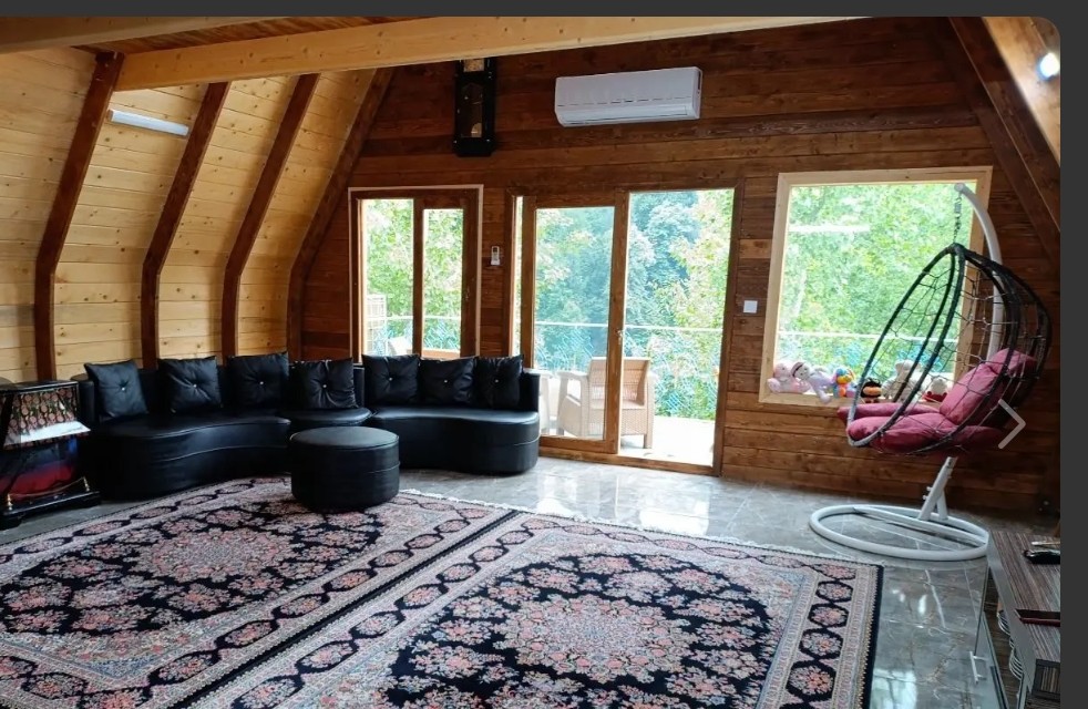 کلبه چوبی سوییسی خان عمو