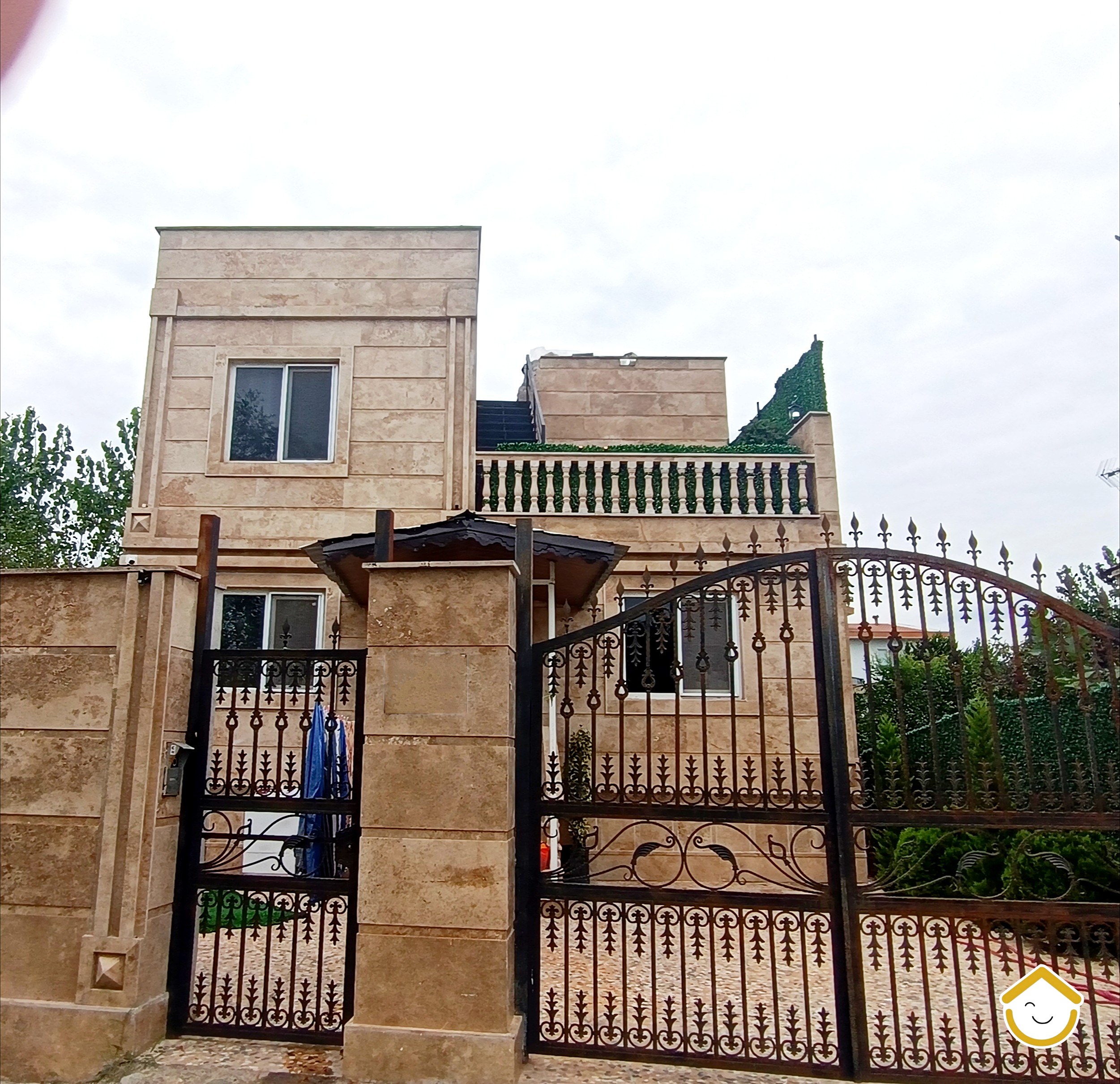 ویلای دوبلکس زیبا با ویوی شالیزار